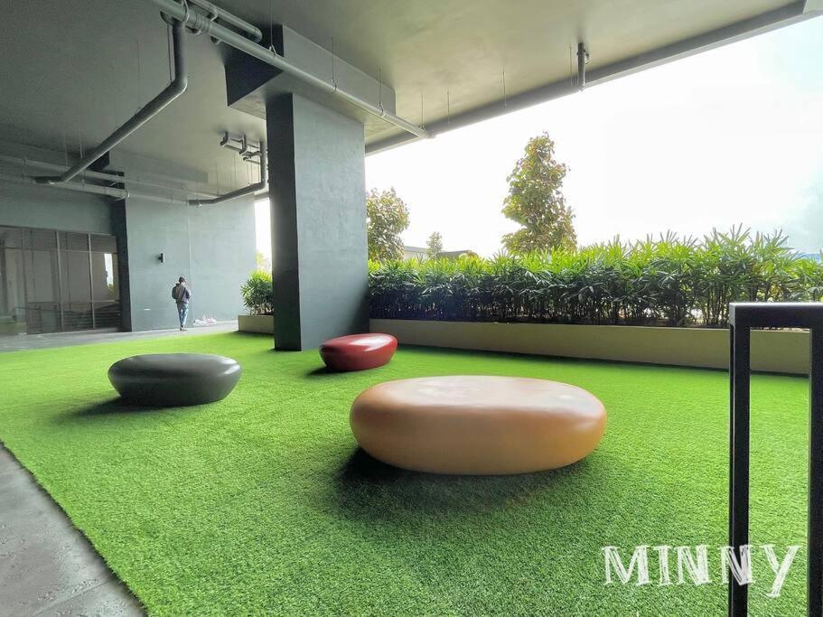 Netizen Near Mrt Couple Balcony Suite #31 Kampong Bukit Dukong 외부 사진