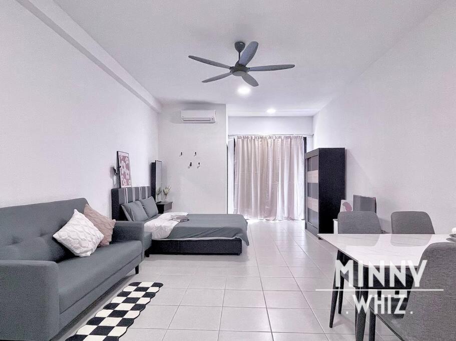 Netizen Near Mrt Couple Balcony Suite #31 Kampong Bukit Dukong 외부 사진