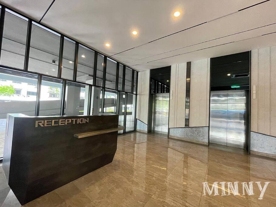 Netizen Near Mrt Couple Balcony Suite #31 Kampong Bukit Dukong 외부 사진